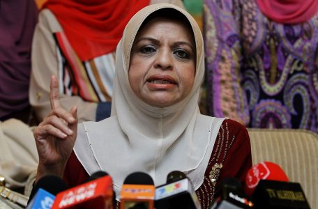 Shahrizatii 09112014 456x300 - Shahrizat Decries DAP’s Threatening of Perak Female Exco