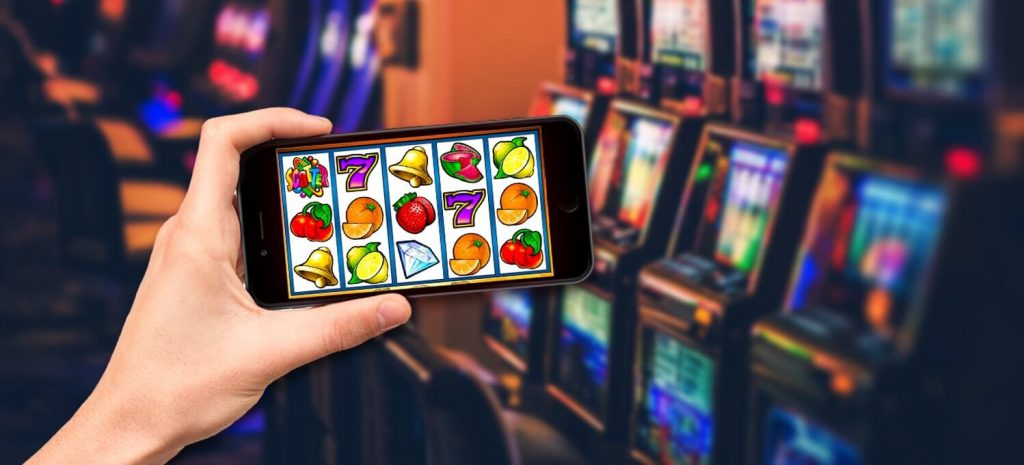differences between online slots and land based slots  1024x465 - How To Have An Amazing First Time Experience At The Casino
