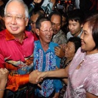 najib razak chinese community 200 200 - How Najib Connects with All-Important Undecided Chinese Voters